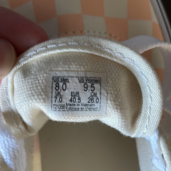 Brand new, never worn size 8 vans - Picture 3 of 3